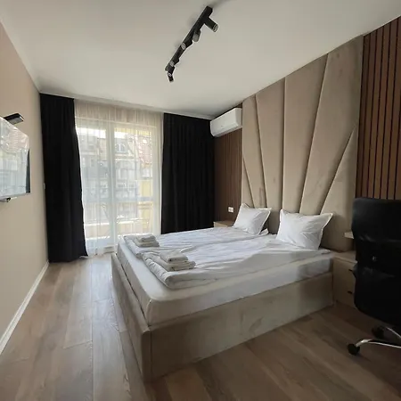 Bright & Spacious With Free Parking Plovdiv