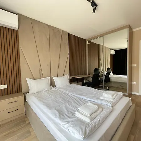 Bright & Spacious With Free Parking *