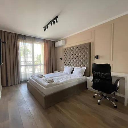 Apartment Bright & Spacious With Free Parking Plovdiv