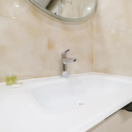Bright & Spacious With Free Parking Apartment Plovdiv