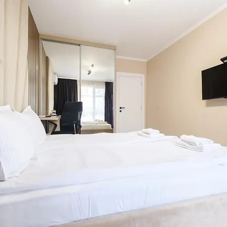 Apartment Bright & Spacious With Free Parking *