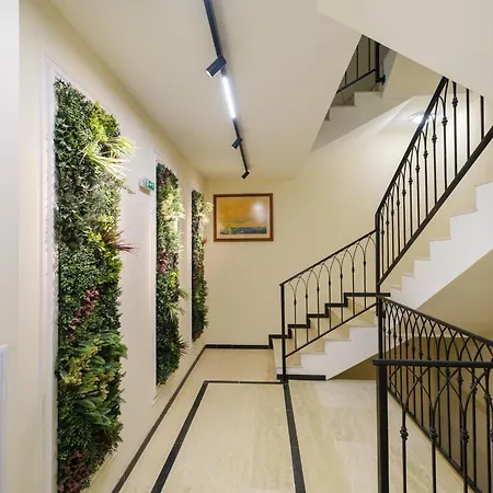 Bright & Spacious With Free Parking * Plovdiv