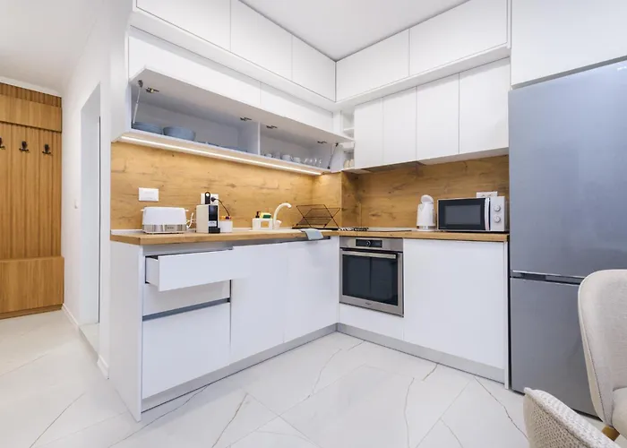 公寓 Bright & Spacious With Free Parking